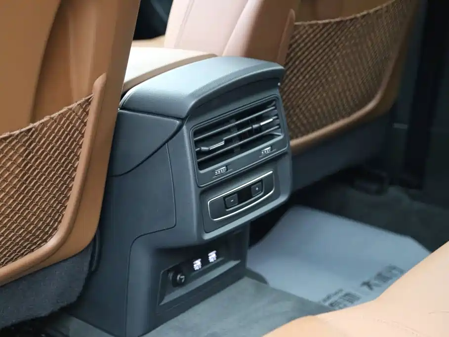 Audi Q8 2020 2019 55 TFSI Luxury Dynamic