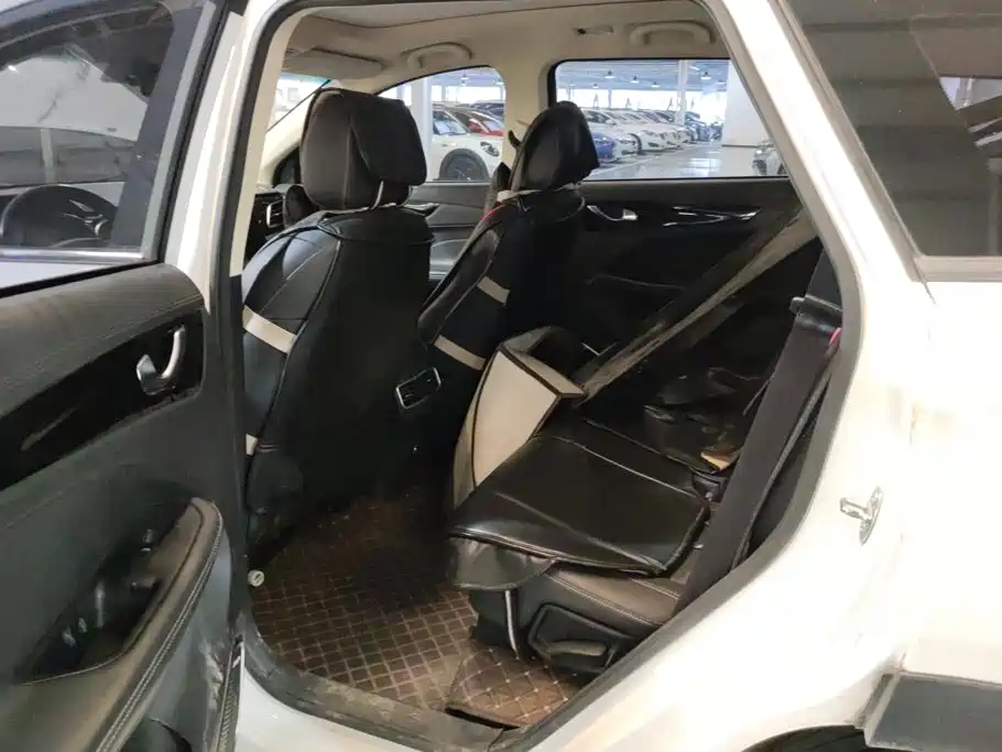 Jetour X90 2019 2019 1.6T DCT Smart Travel Edition 6-seater China VI