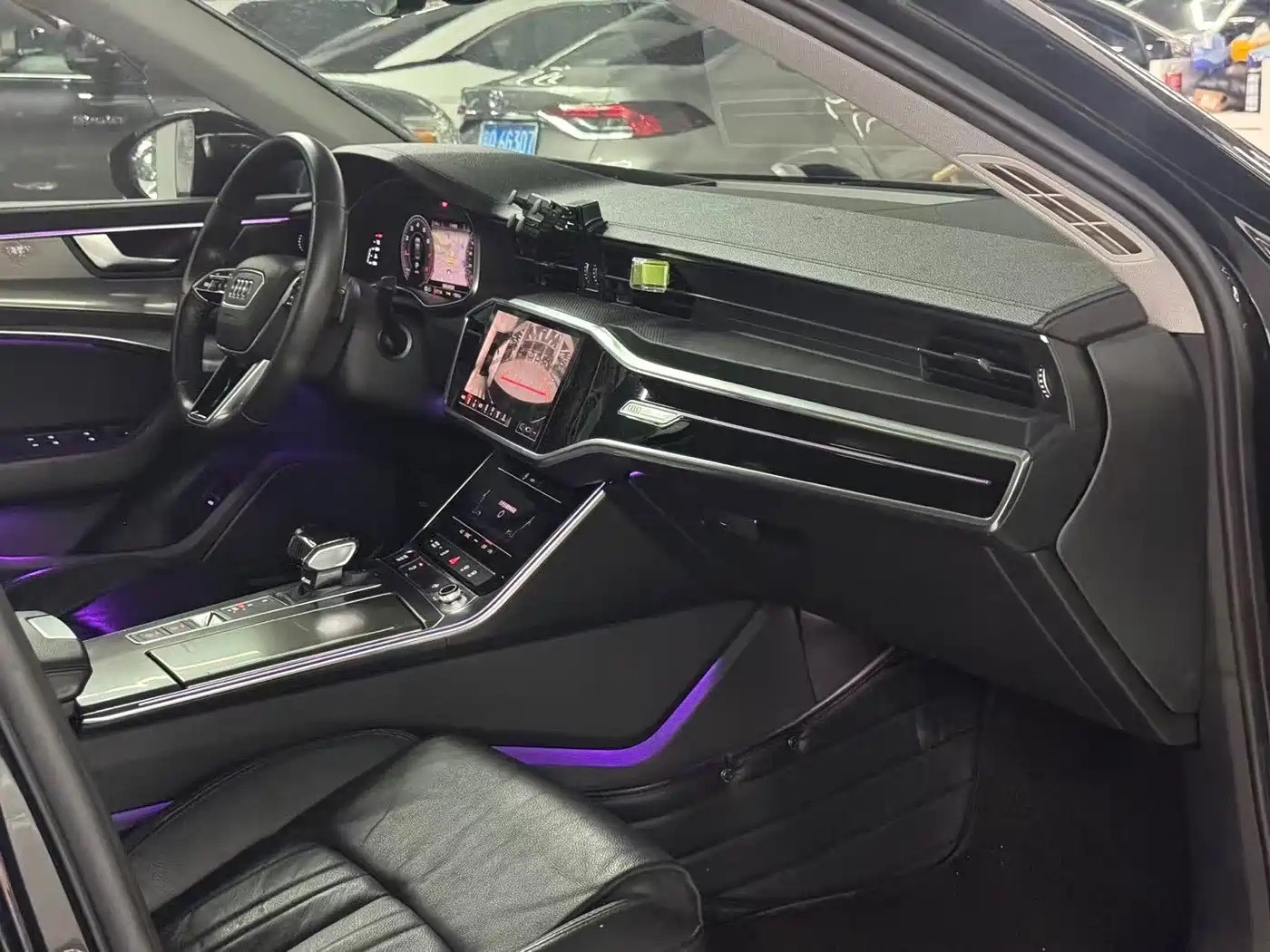 Audi A6L 2021 45 TFSI Exclusive Elegance фото 10