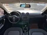Photo 9 - Volkswagen Jetta