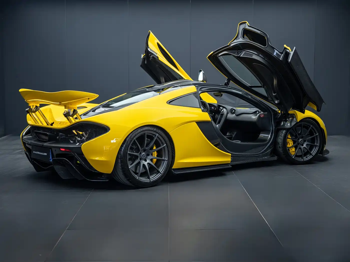 McLaren P1 2015 2014 3.8T Standard