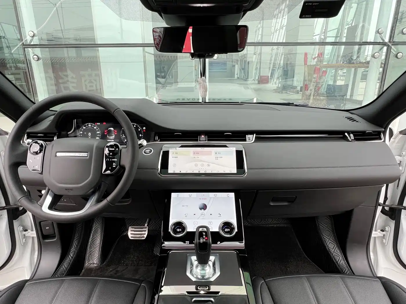Фото 13 - Land Rover Range Rover Evoque