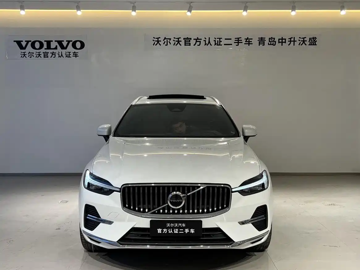 Volvo XC60 2025 2025 B5 AWD Smart Elite Luxury Edition