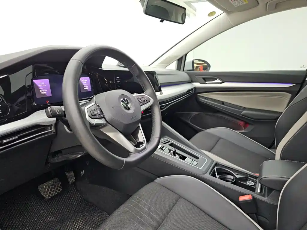 Фото 6 - Volkswagen Golf