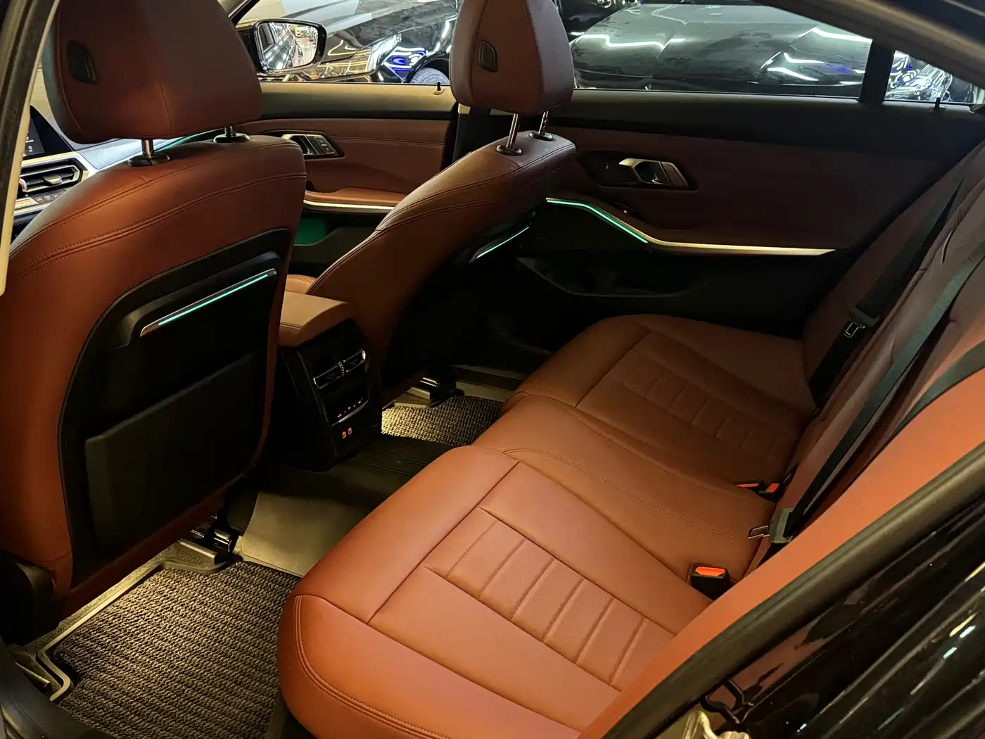 BMW 3 Series 2021 325Li M Sport Package фото 9
