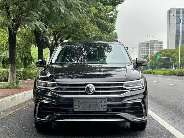 Volkswagen Tiguan L 2024