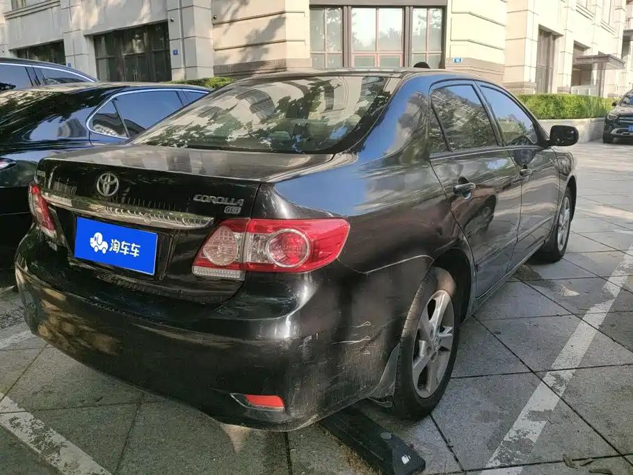 Photo 3 - Toyota Corolla