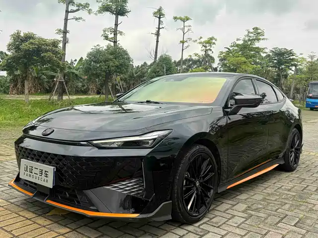 Changan UNI-V 2024 1.5T Deluxe Sport