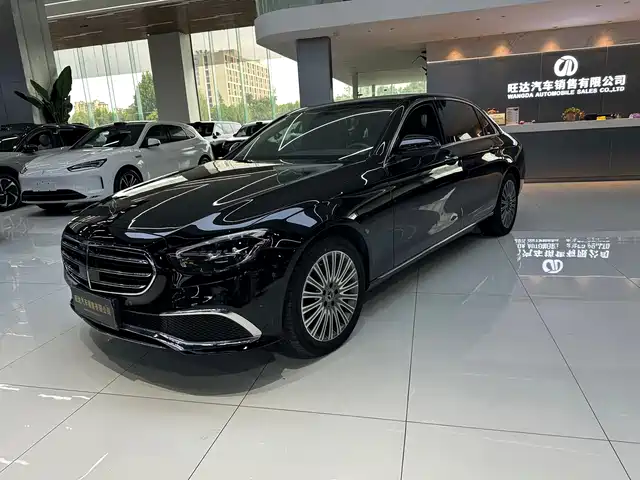 Mercedes-Benz E-Class 2022