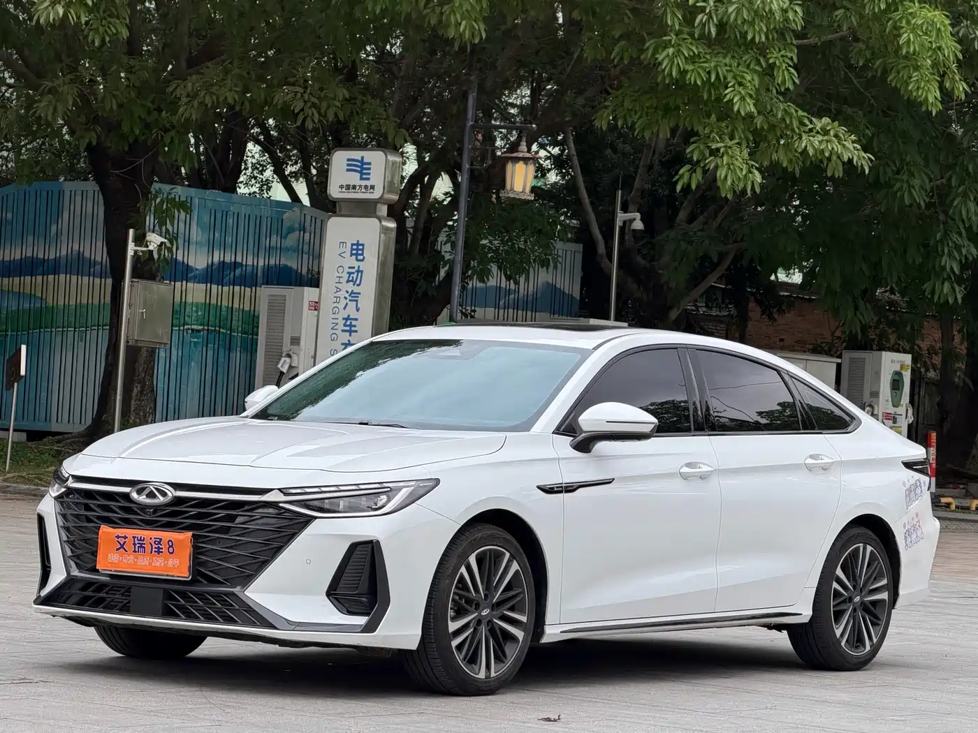 CHERY ARRIZO 8