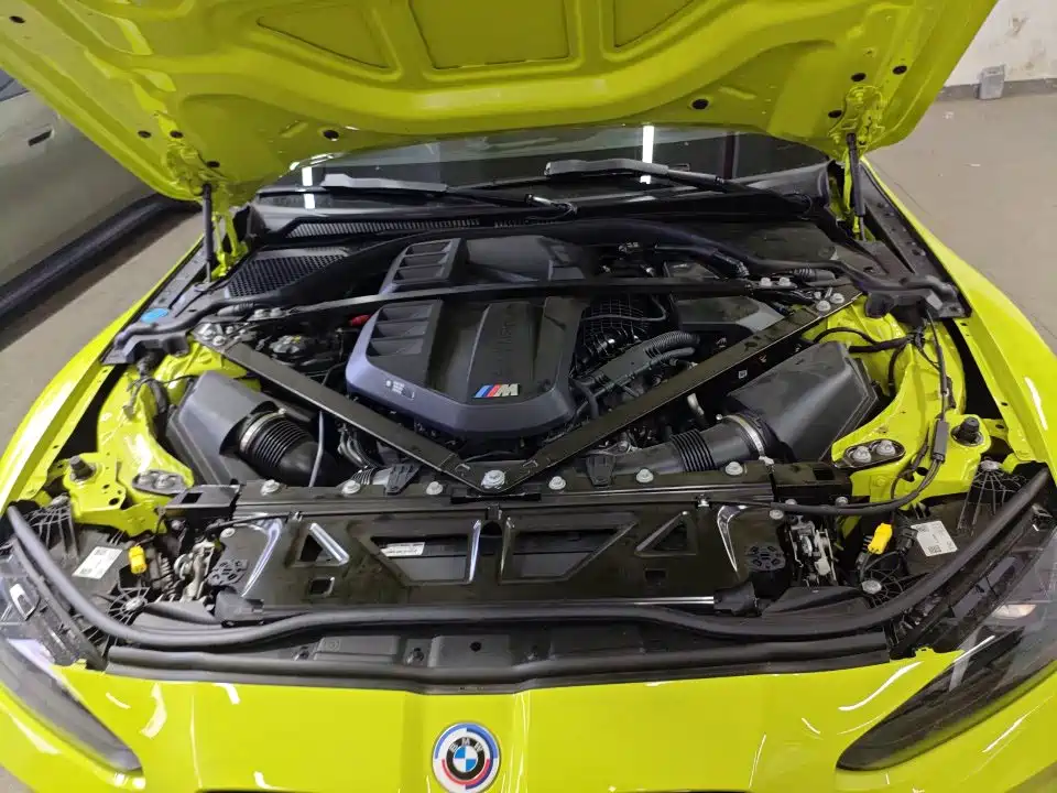 BMW M4 2025 2024 BMW M4 Coupe M xDrive Competition