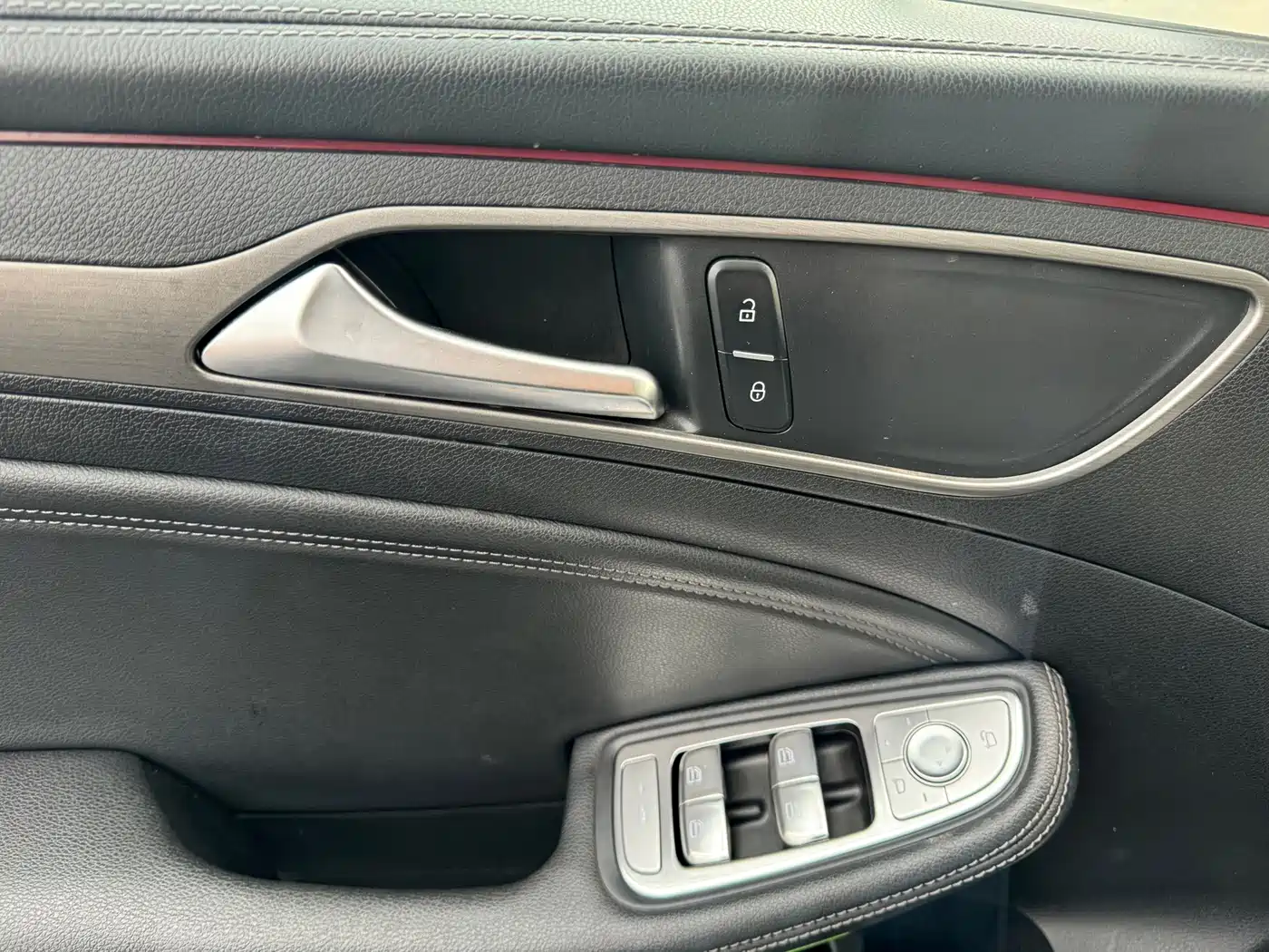 Junma MEET 3 (Meitu 3) 2018 2018 1.5T CVT Comfort Edition