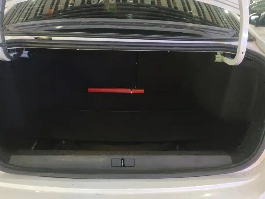 Peugeot 308 2018 2016 1.6L Automatic Fashion