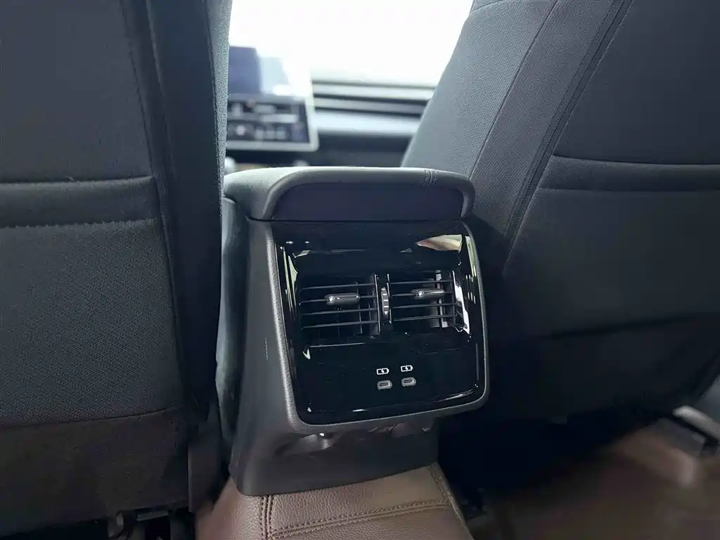 Toyota Avalon 2024 Model 2.0L Progressive Edition фото 26