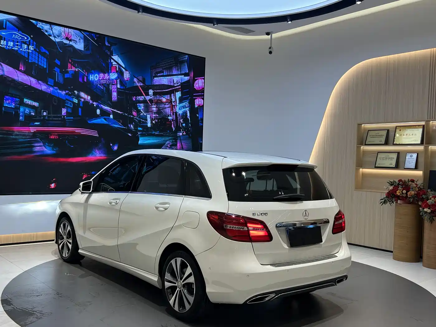 Mercedes-Benz B-Class 2015 B 200 Style фото 4