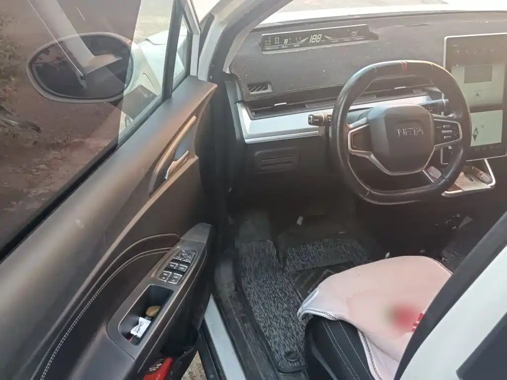 Nezha Auto Nezha V 2021 2021 Standard Range Entertainment Upgrade