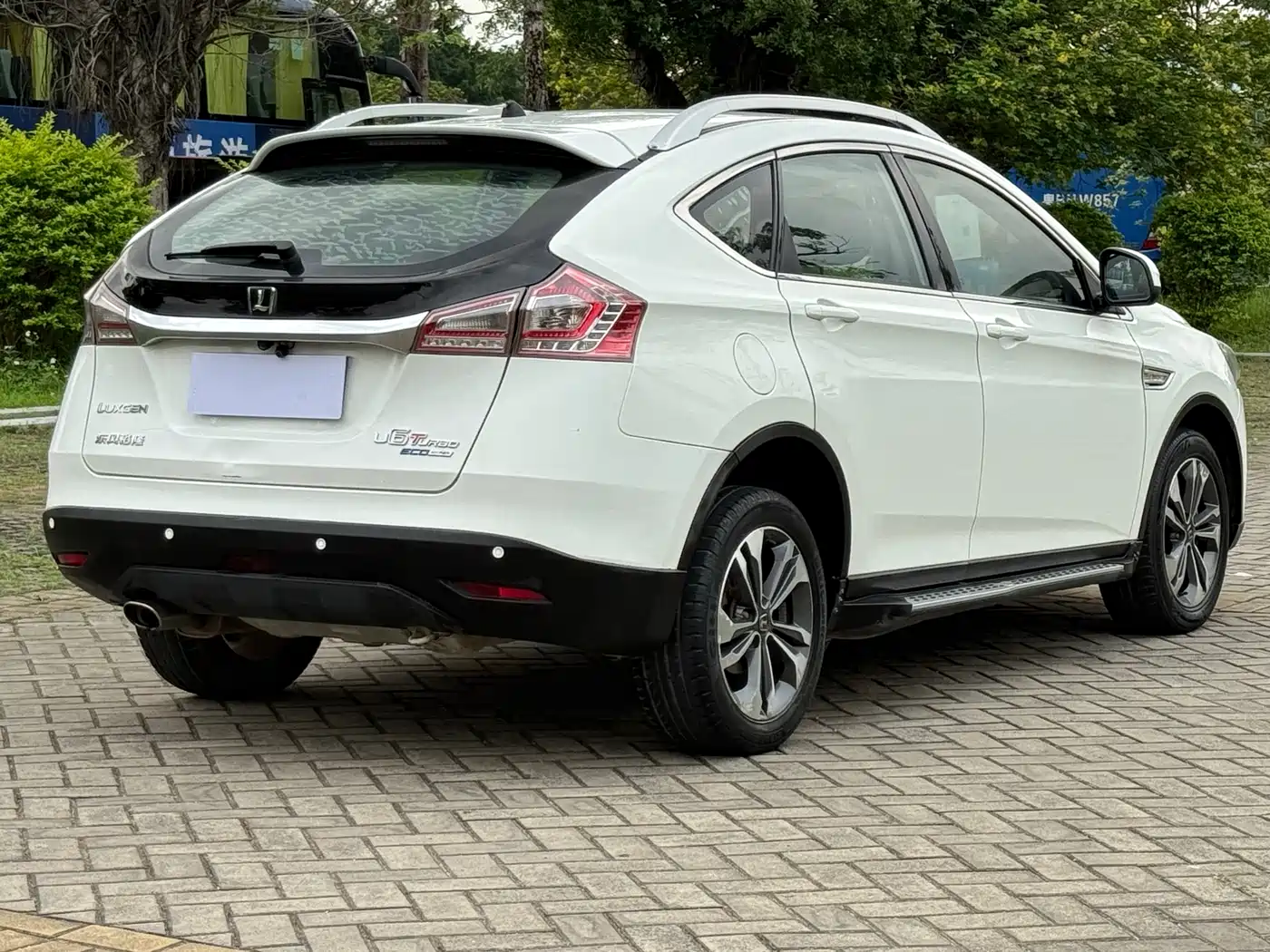 LUXGEN EXCELLENT 6 SUV