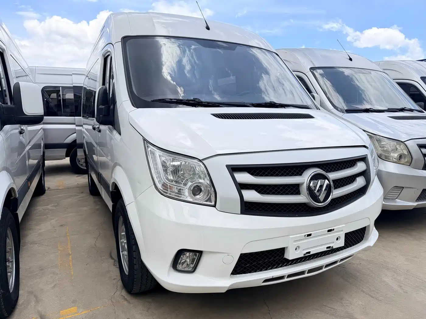 Foton Tuyano 2021 2021 2.0T Manual Tongtu Long Wheelbase Medium Roof 5/6/7-Seater 4F20TC3