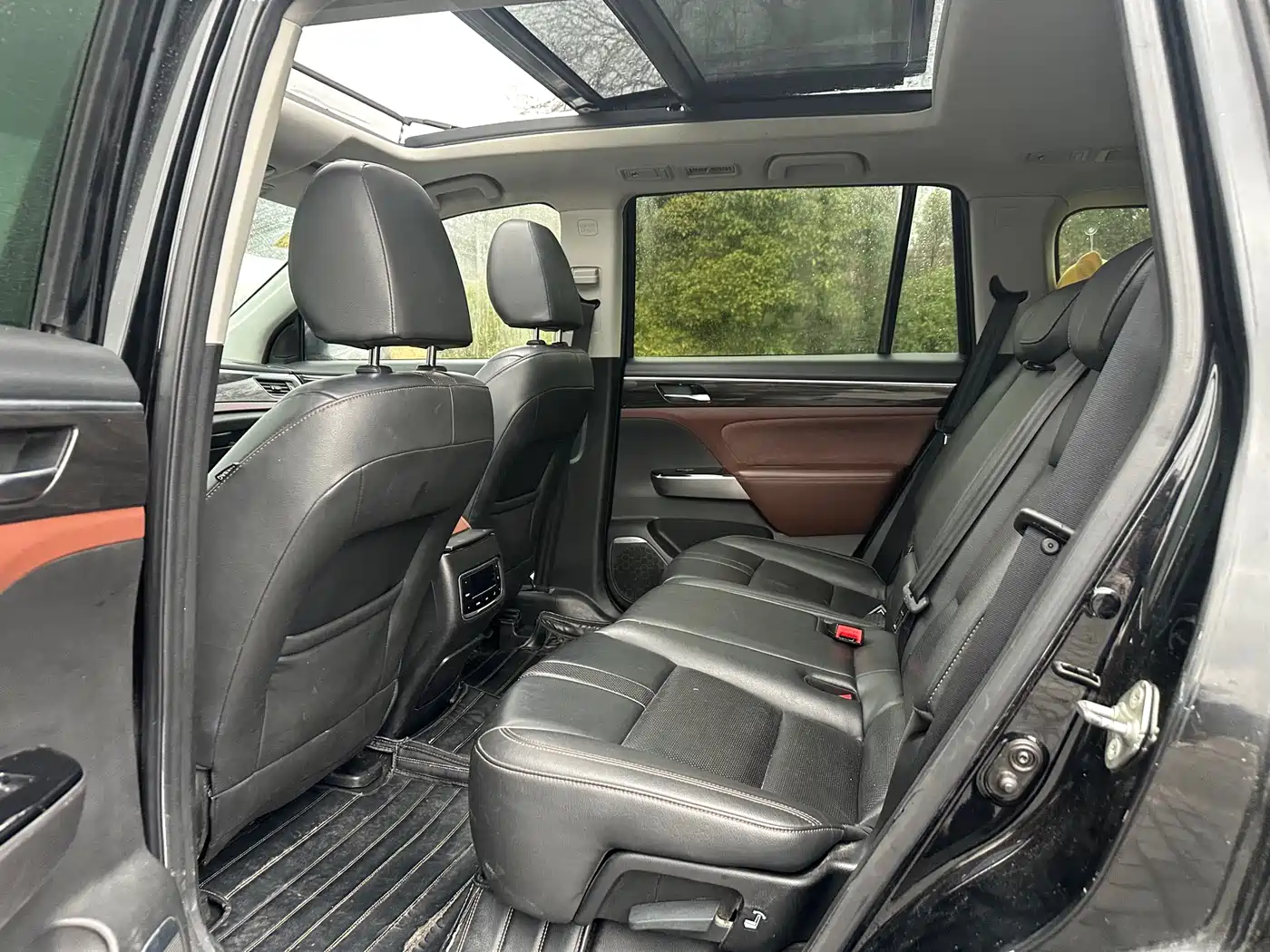 GAC Trumpchi Trumpchi GS8 2017 320T 2WD Luxury Smart Connect (7-seater) фото 4