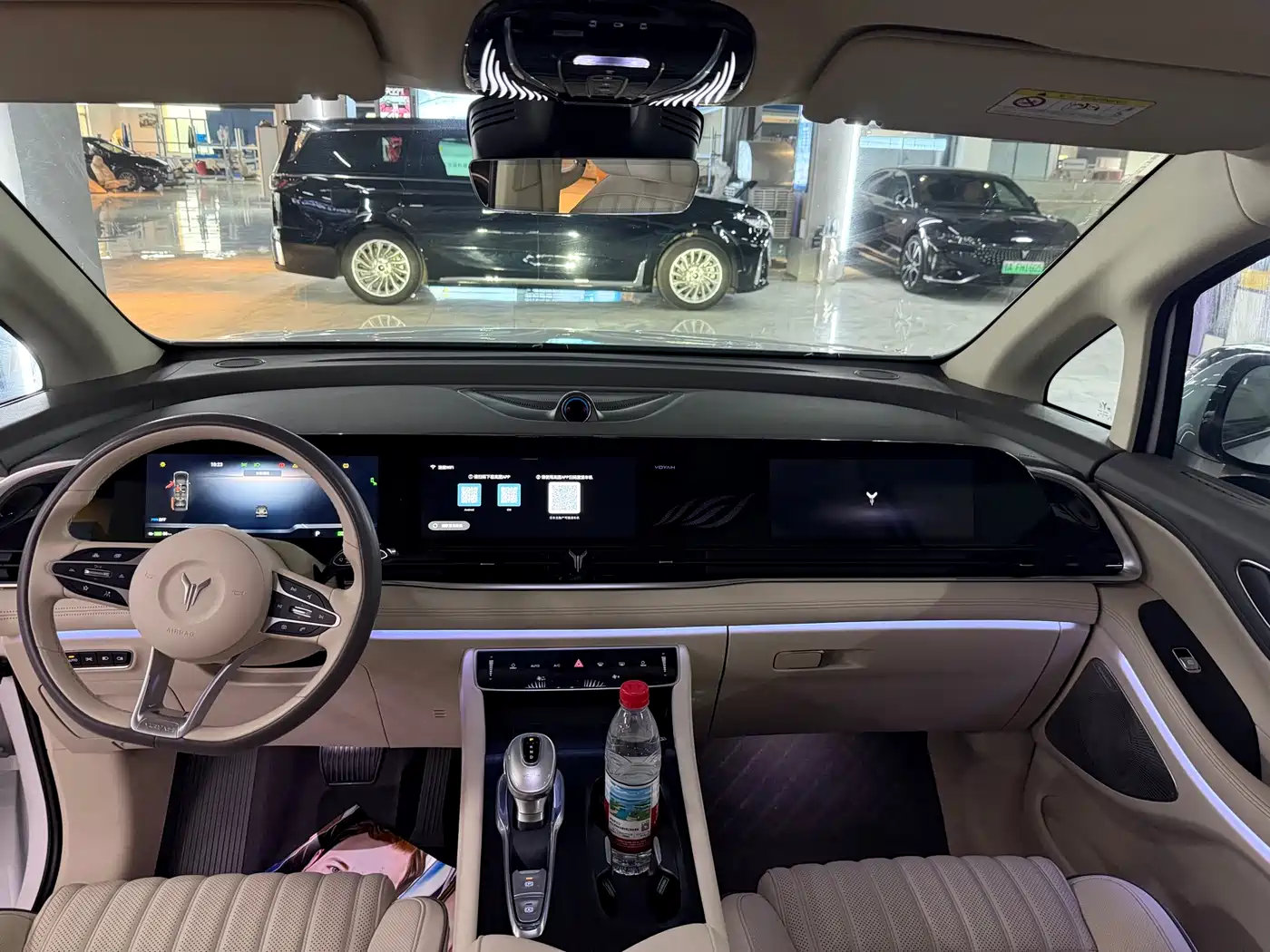 Voyah Auto Voyah Dreamer 2022 Low-carbon Dream+Smart Package фото 10