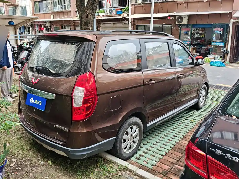 Wuling Motors Wuling Hongguang 2013 2013 1.5L Luxury