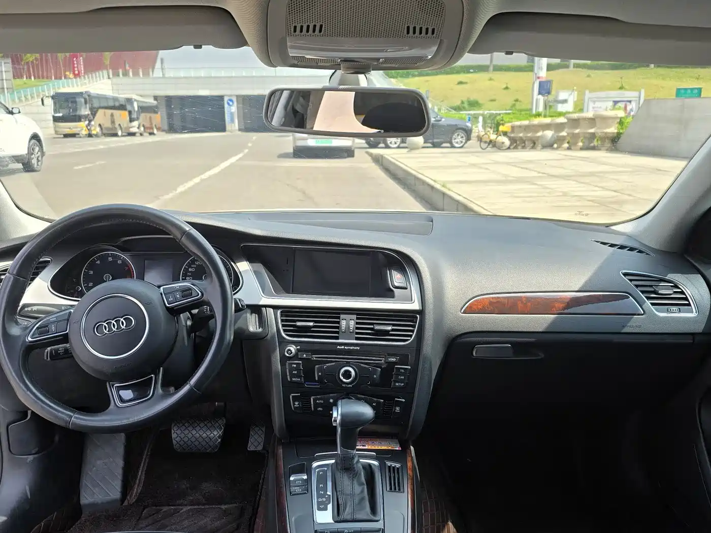 Audi A4L 2013 35 TFSI Automatic Comfort фото 6
