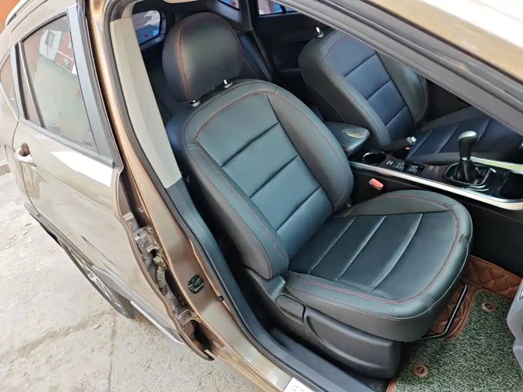Photo 25 - Haima S5