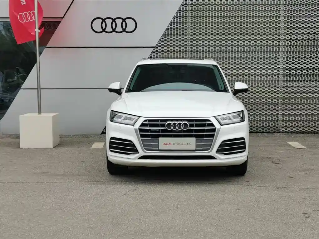 Audi Q5L 2018 40 TFSI Prestige Fashion (China V) фото 2