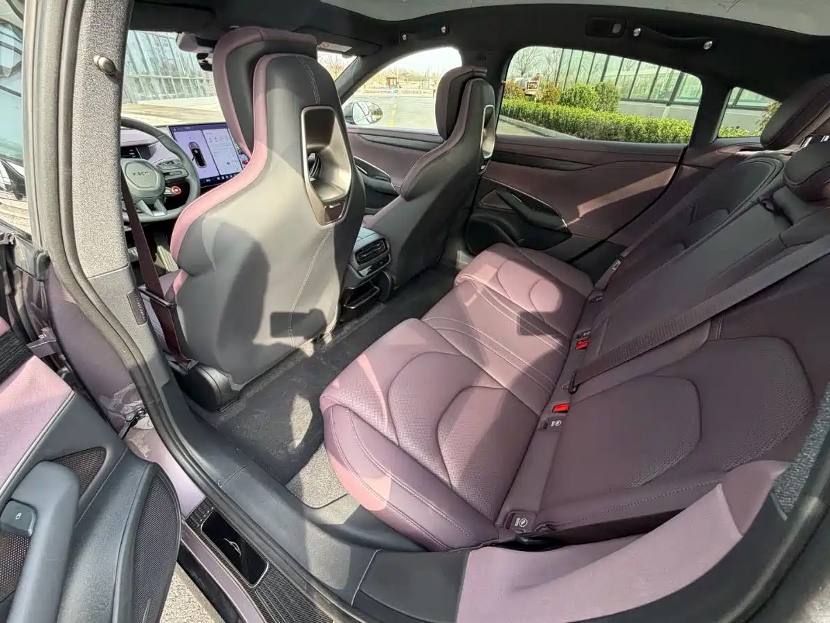 XIAOMI CAR XIAOMI SU7