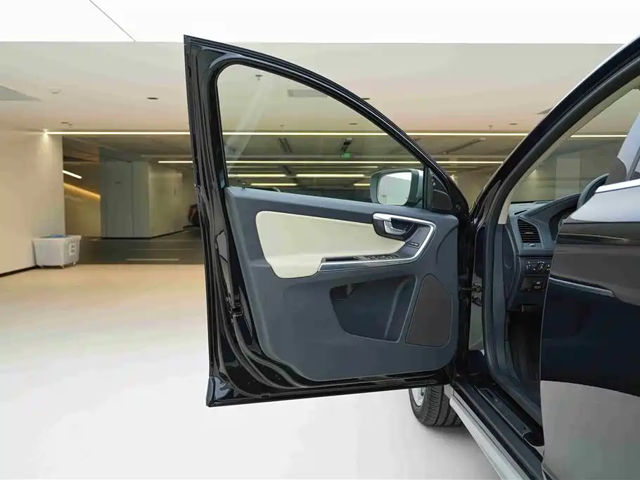 Фото 16 - Volvo XC60 (Import)