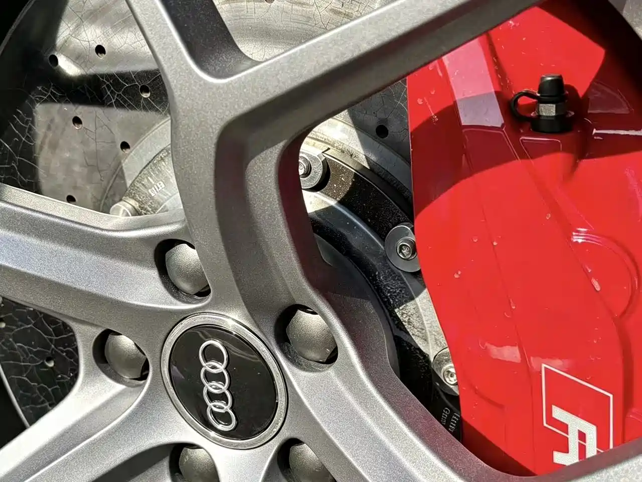 Audi RS 6 2024 2024 RS 6 4.0T Avant performance