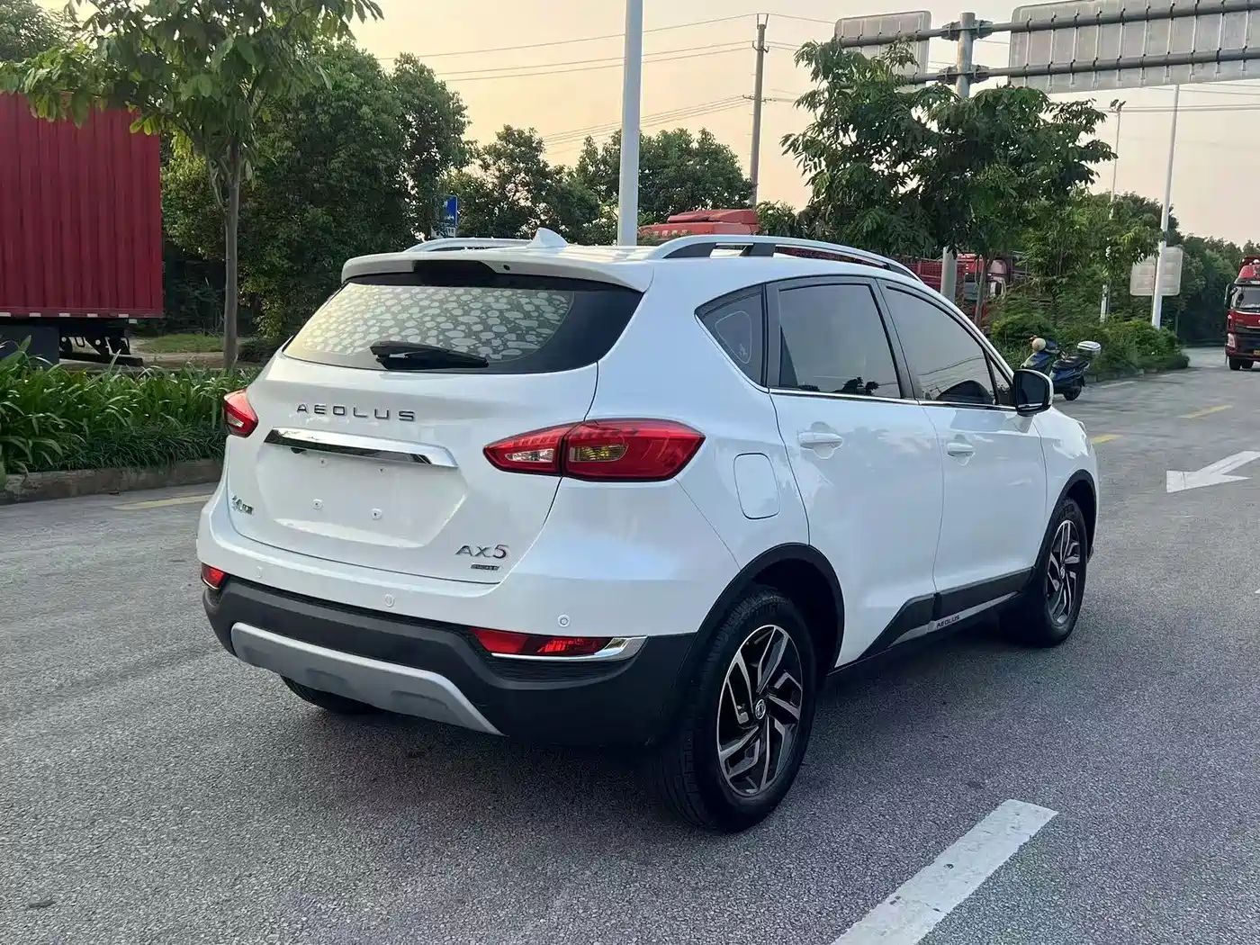 Dongfeng Aeolus Dongfeng Fengshen AX5 2020 2019 Model 230T Automatic Smart Style (China VI)