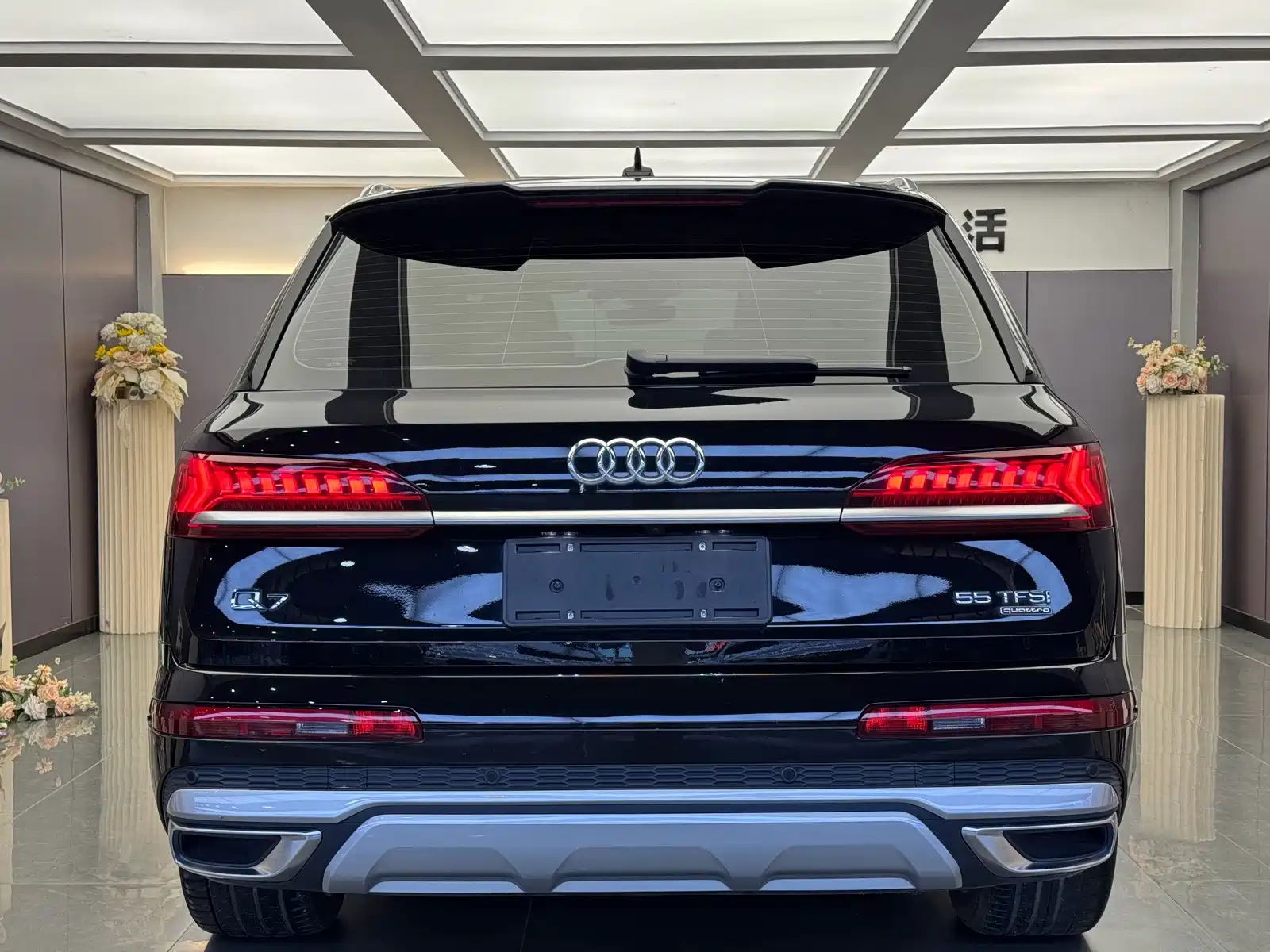 Фото 13 - Audi Q7