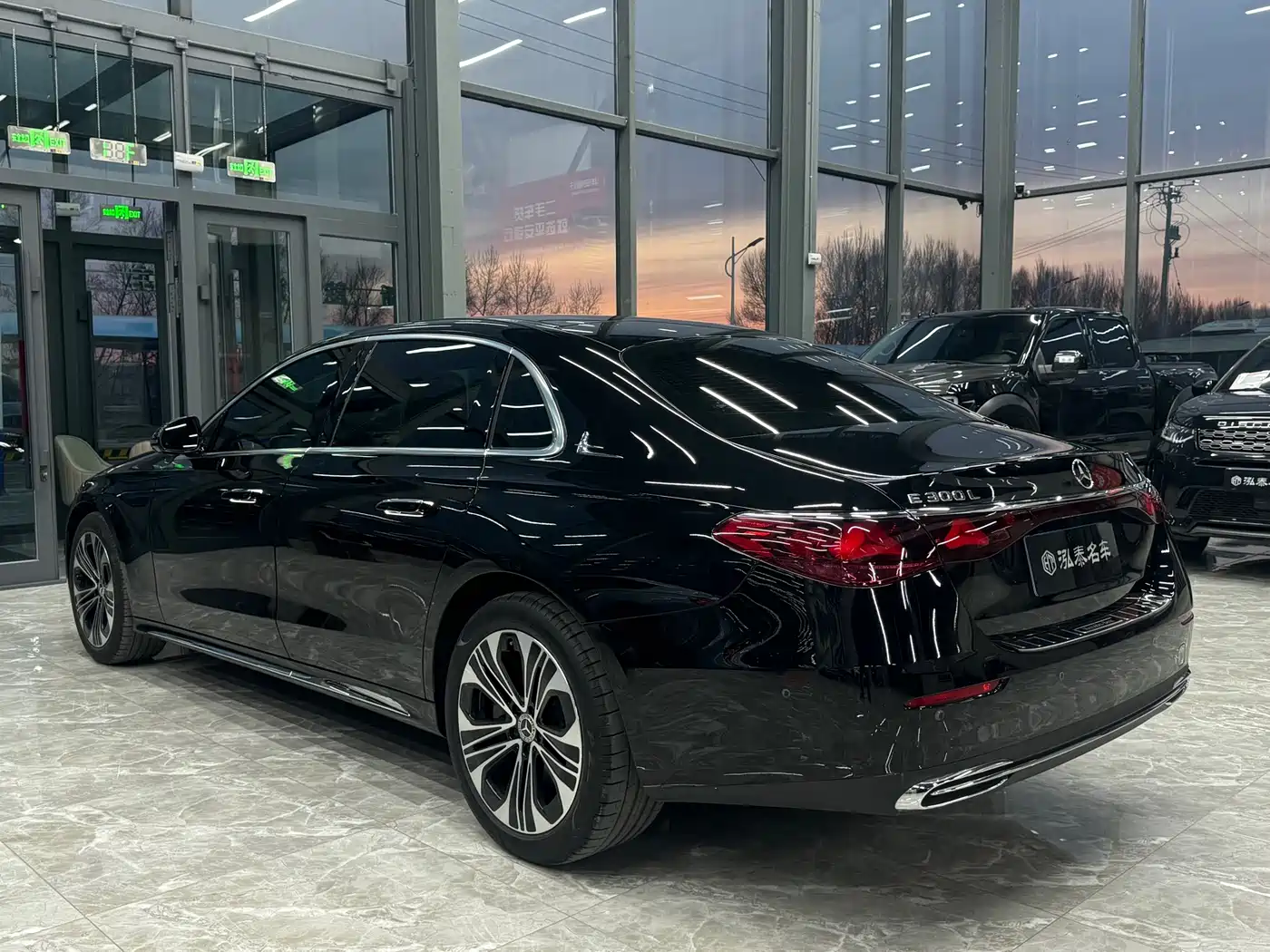 Mercedes-Benz E-Class 2025 E 300 L Luxury Sport фото 4