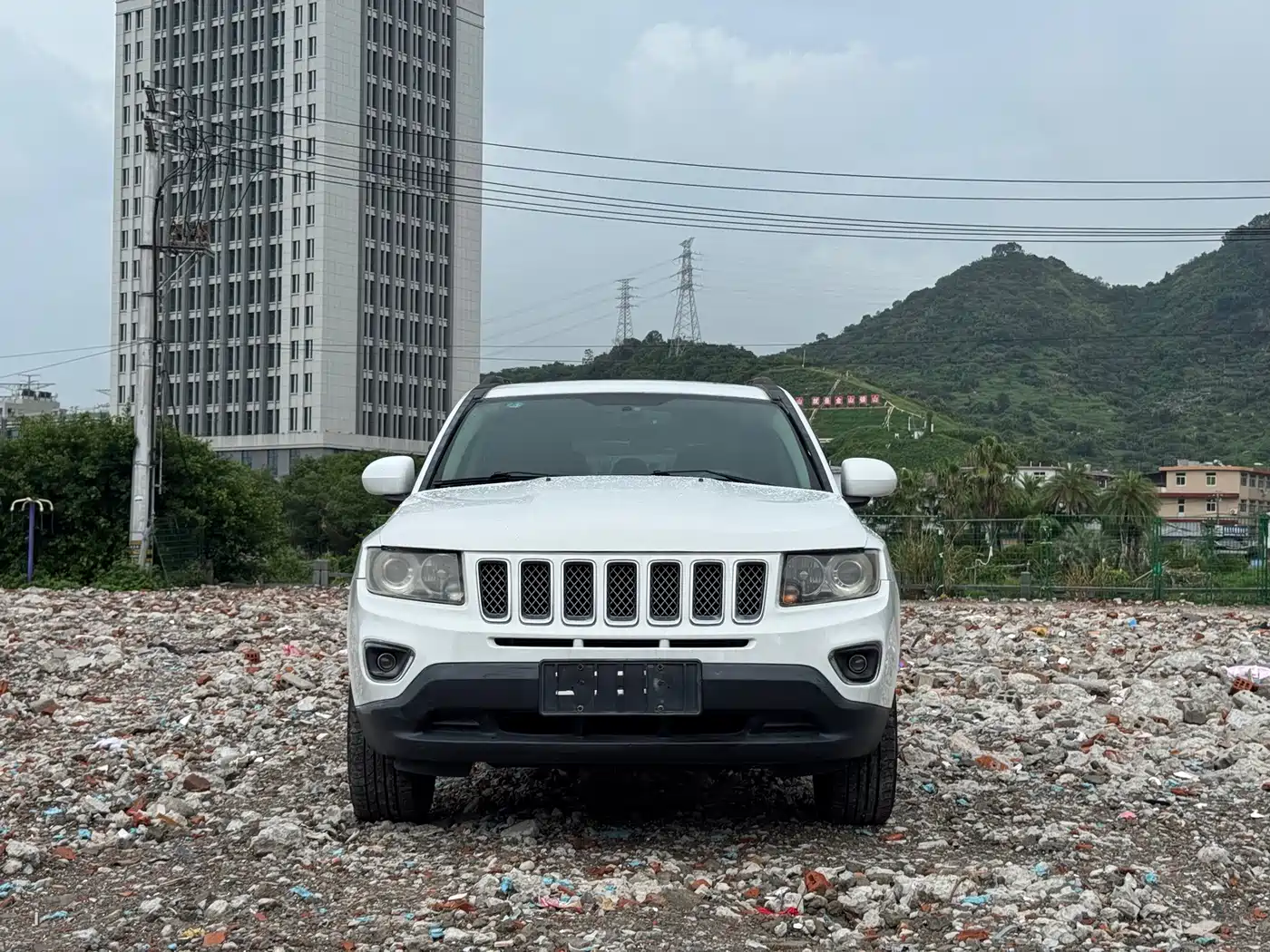 Jeep Compass (Import) 2015 2014 Facelift 2.4L 4WD Luxury Navigation Edition