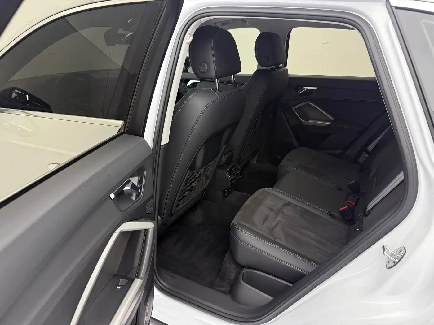 Фото 14 - Audi Q3