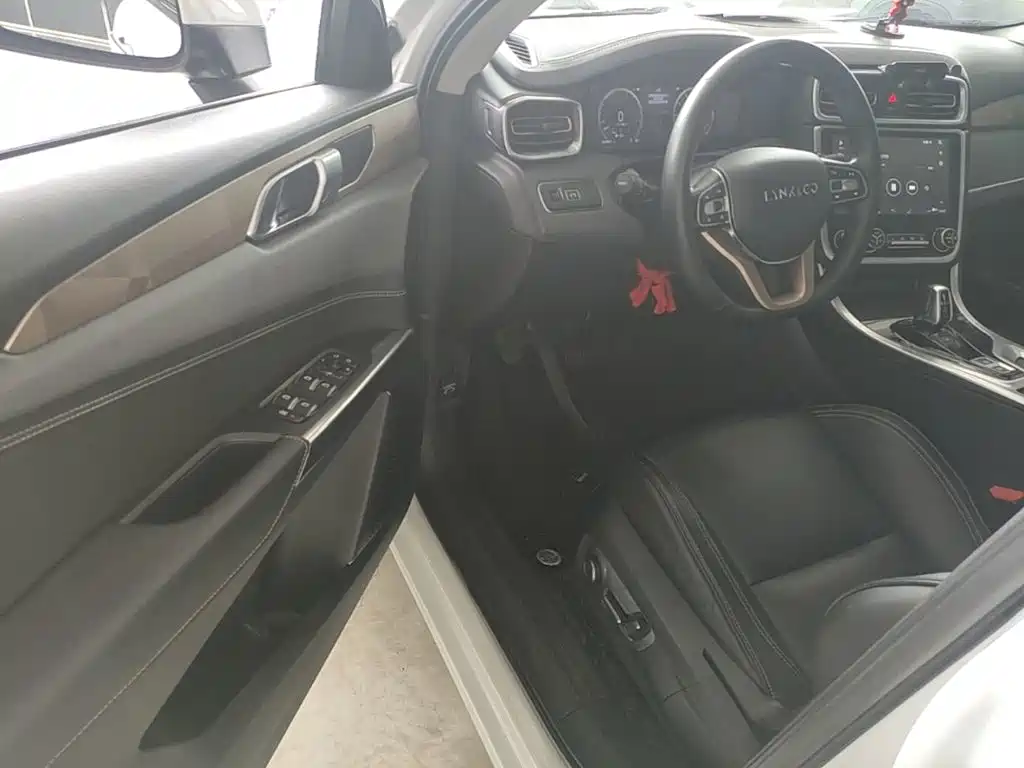 Lynk & Co 01 2018 2017 2.0T 2WD Pro Version