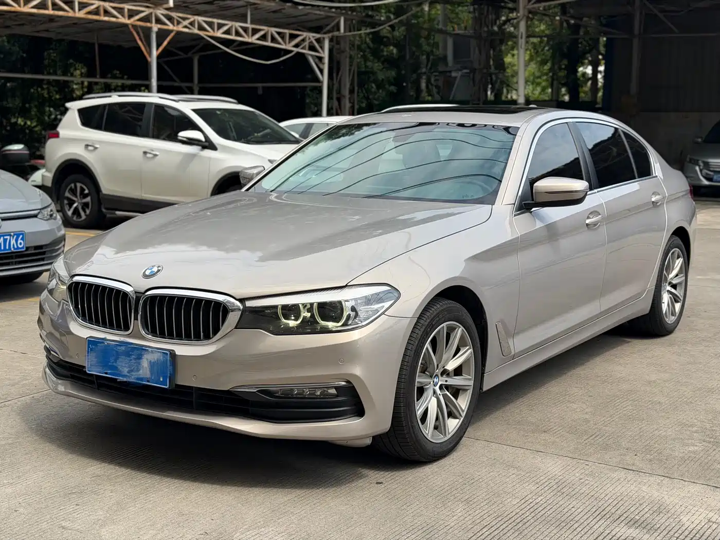 BMW 5 Series 2018 528Li Launch Special Edition