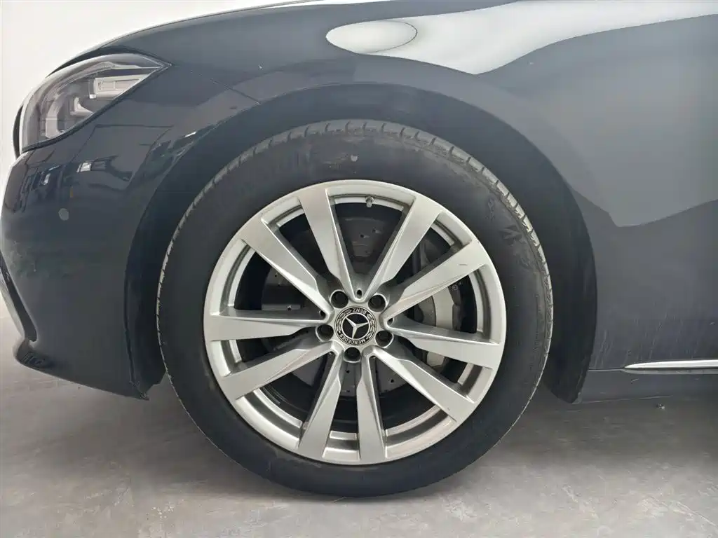 2025 Mercedes-Benz S-Class