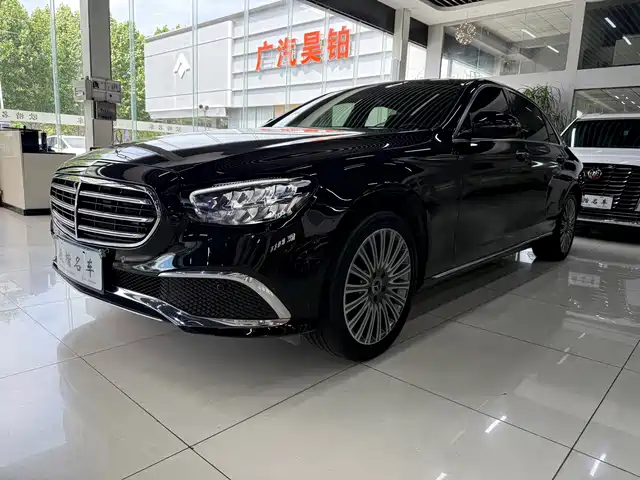 Mercedes-Benz E-Class 2022