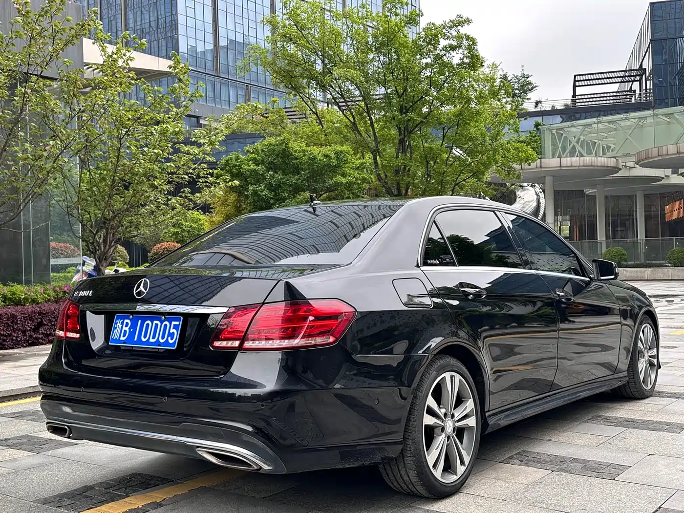 Mercedes-Benz E-Class 2014 Facelift E 260 L Sport фото 4