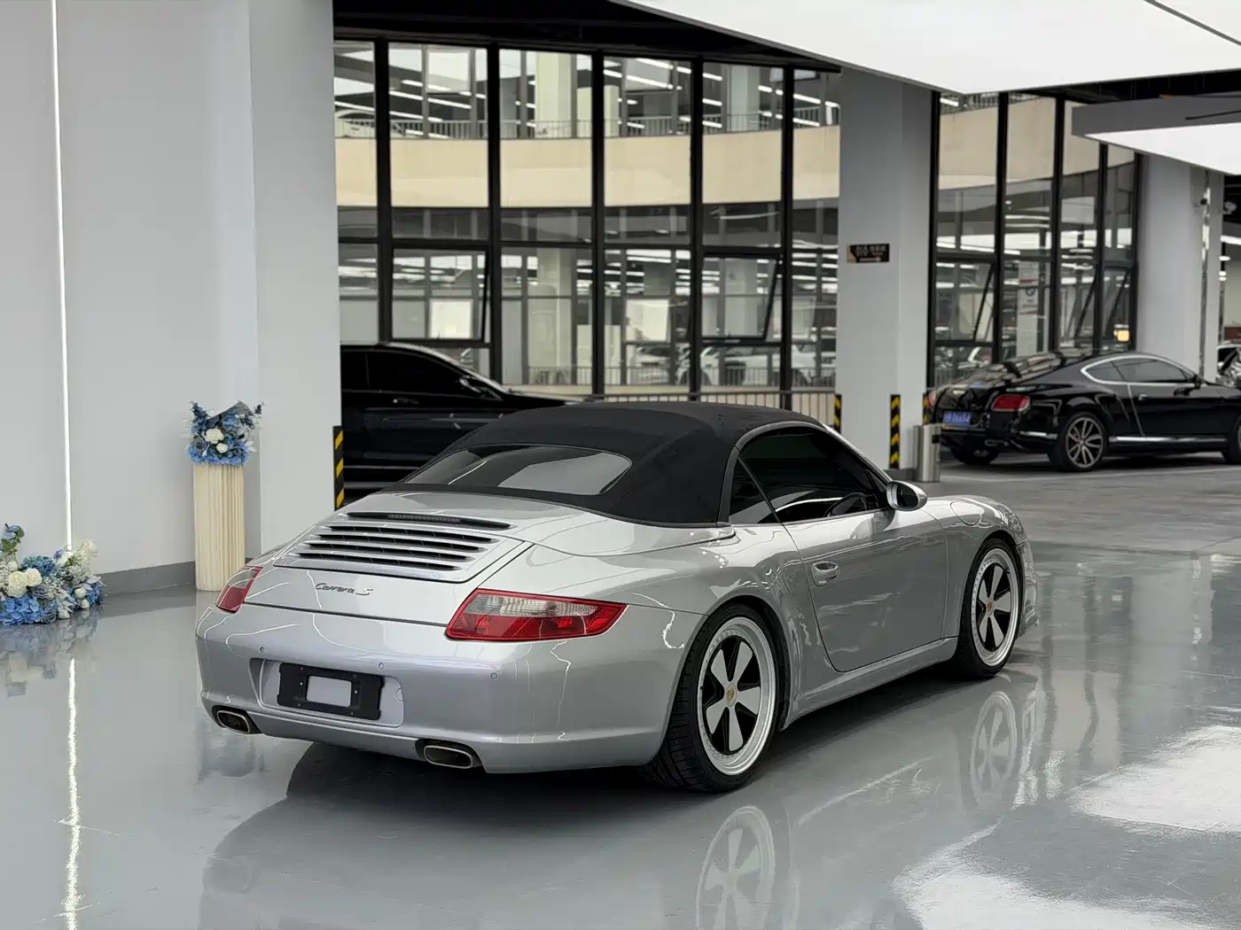 Porsche 911 2006 2006 Carrera Cabriolet AT 3.6L