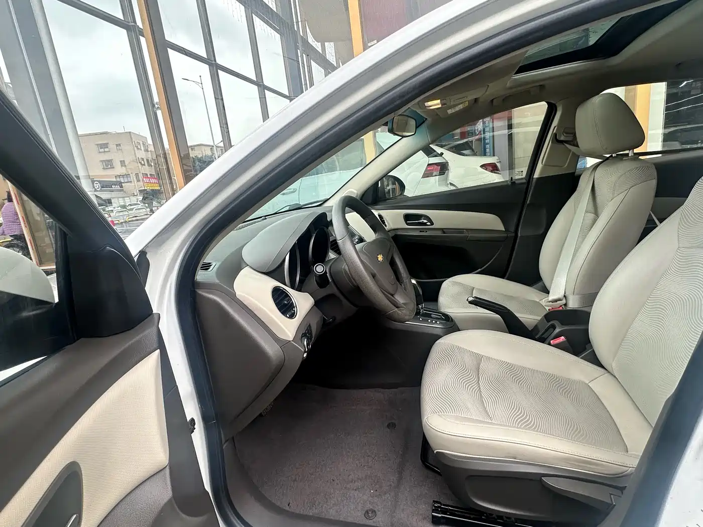 Chevrolet Cruze 2015 1.5L Classic SE AT фото 3