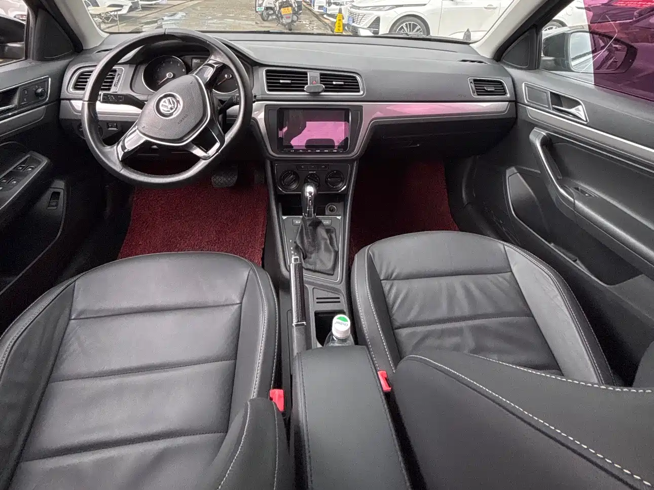 Volkswagen Lavida 2015 1.6L Automatic Trend Edition фото 10