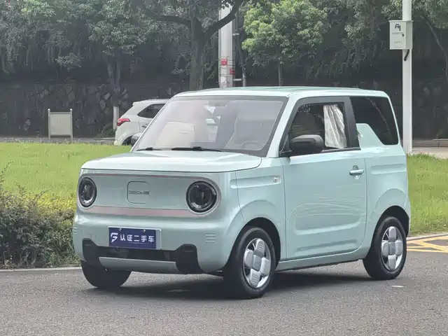 Geely Galaxy Panda 2023