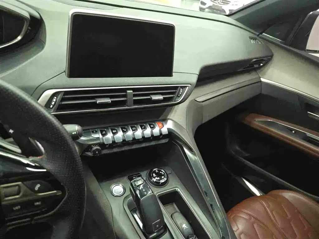 Photo 14 - Peugeot 4008