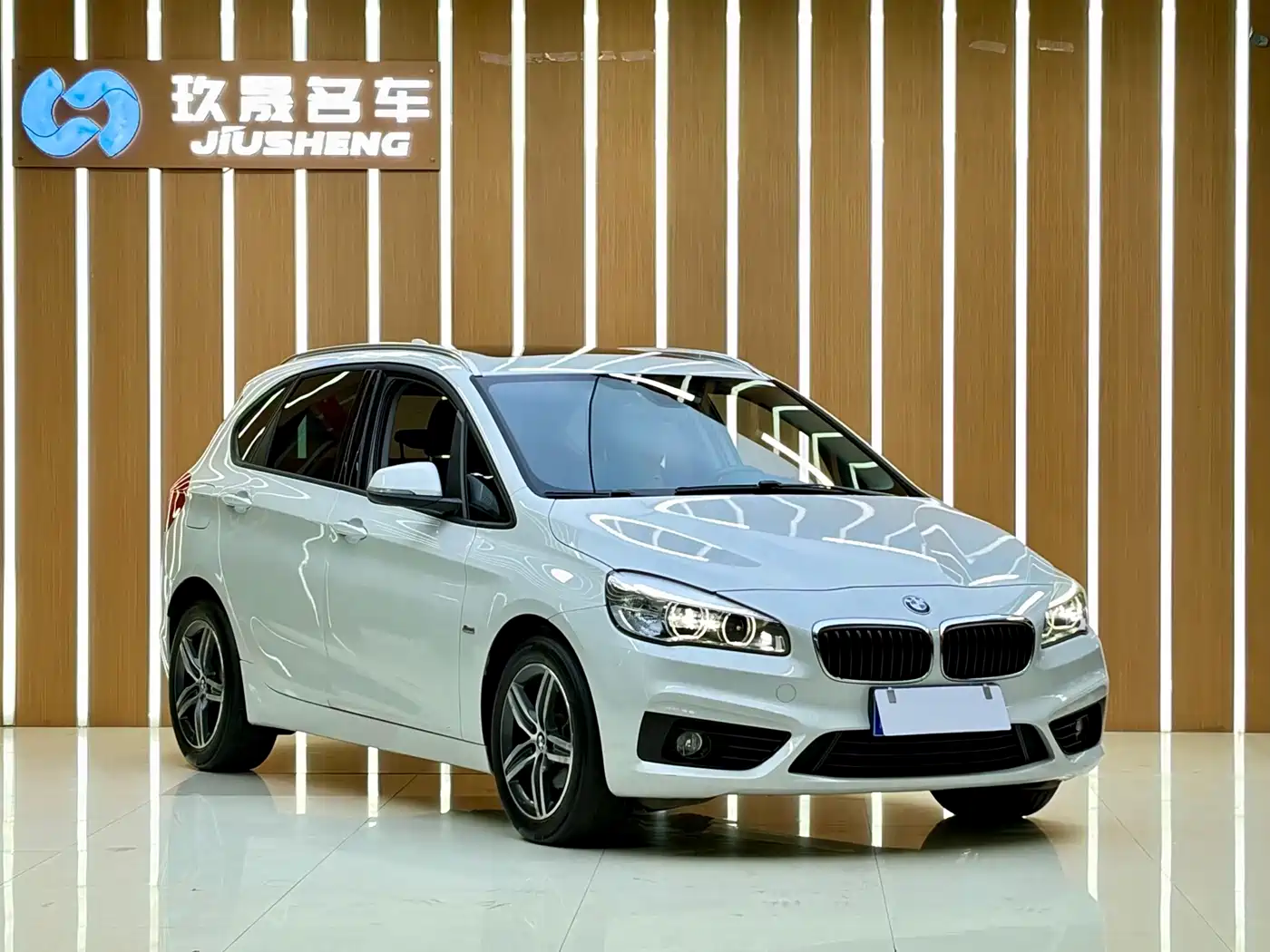BMW 2 Series Touring 2018 2016 218i Sport Design Package