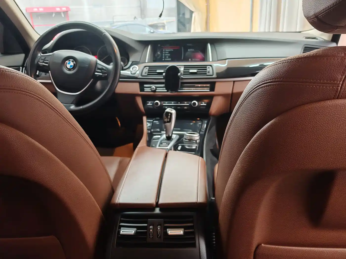 BMW 5 Series 2017 520Li Classic Edition фото 5