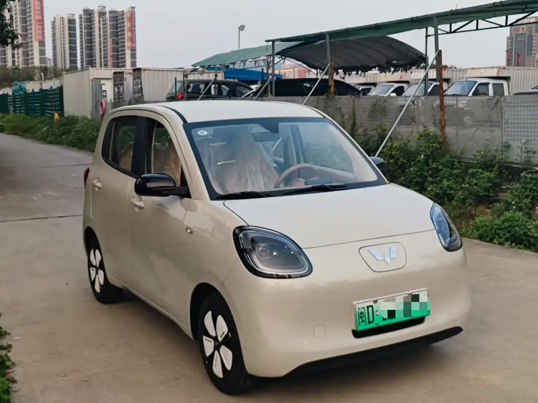 WULING AUTOMOBILE HONGGUANG MINIEV