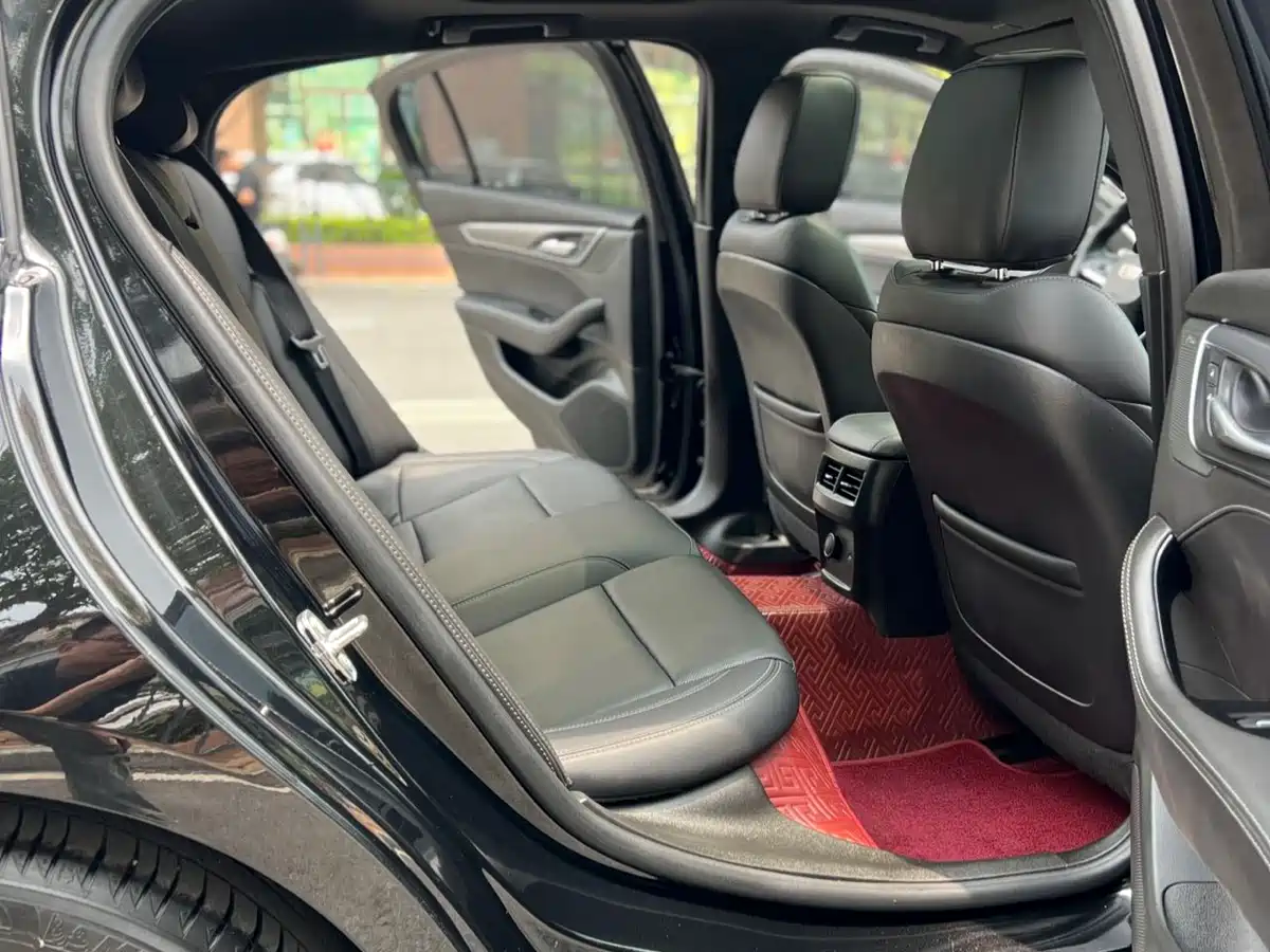 Cadillac CT5 2024 28T Luxury Model Pro фото 9